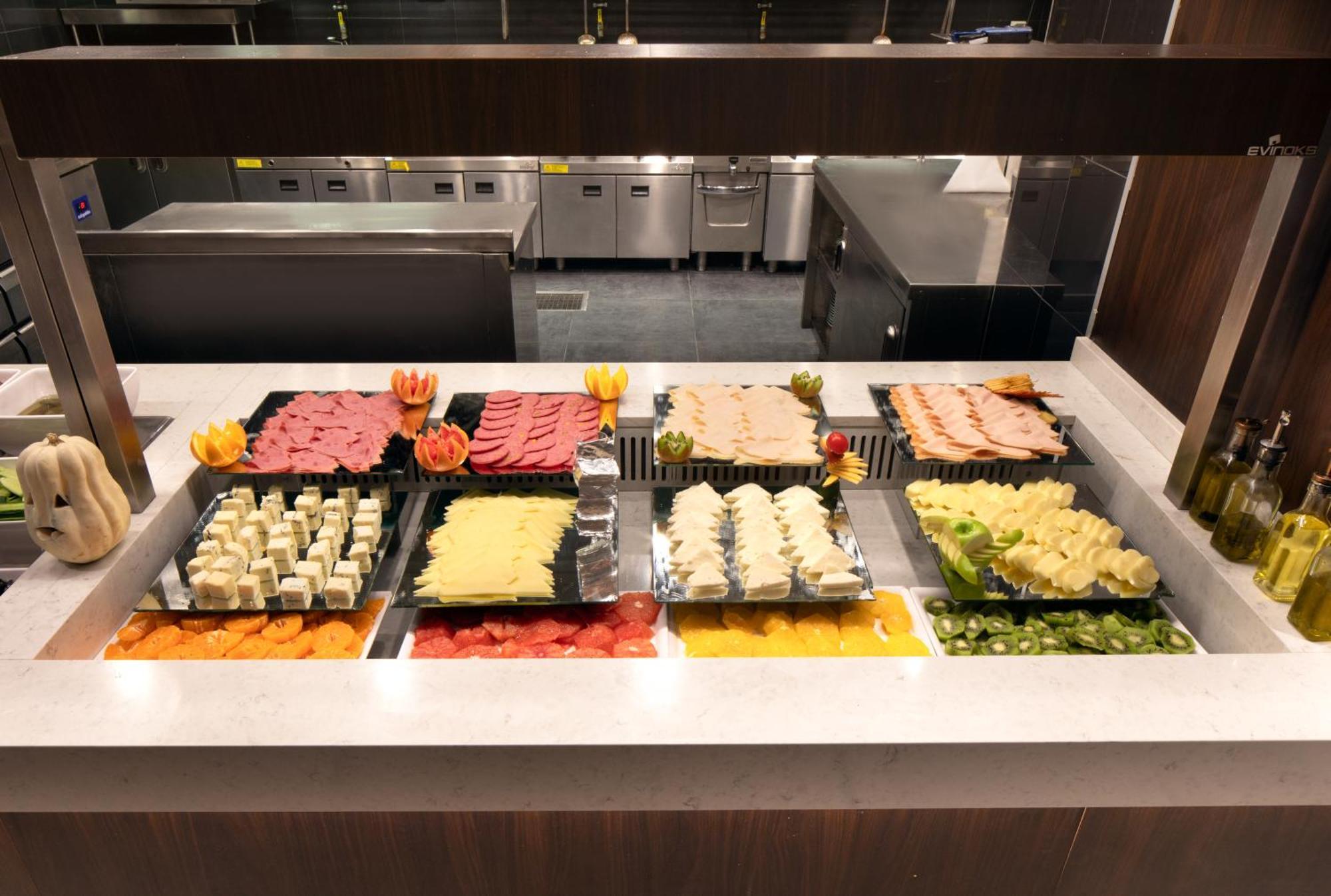 TRYP By Wyndham Istanbul Sisli Hotel Bagian luar foto