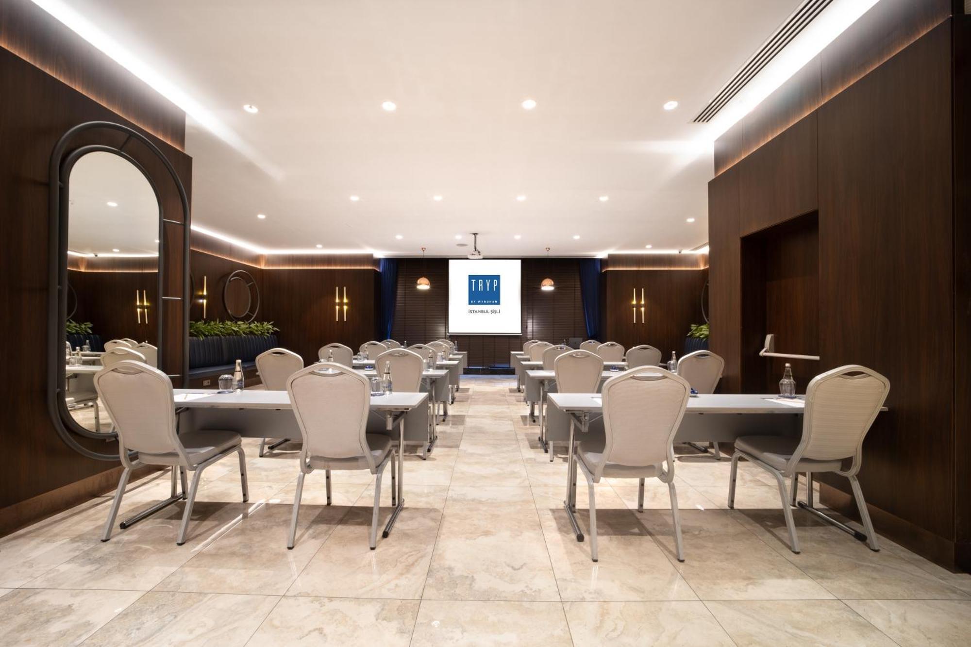 TRYP By Wyndham Istanbul Sisli Hotel Bagian luar foto